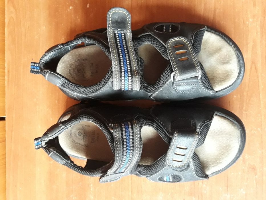 Sandale din piele nr. 35