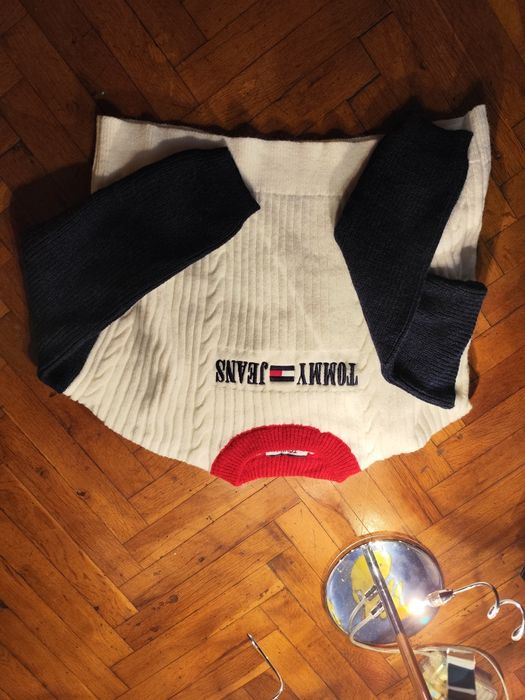 Дамски пуловер Tommy Jeans