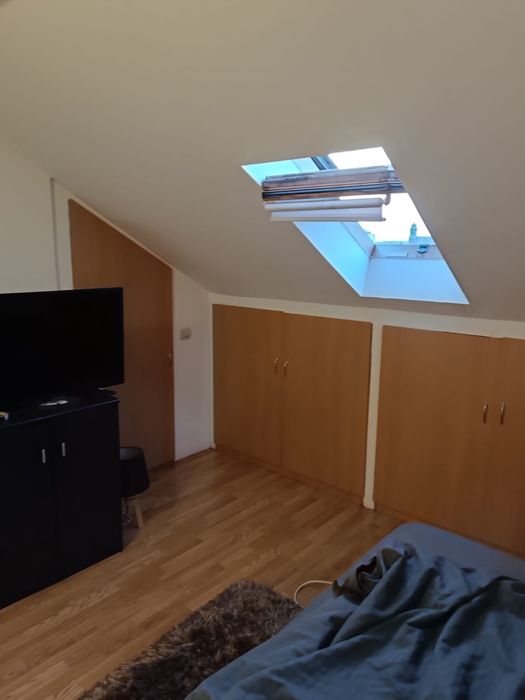 Vând apartament mansarda