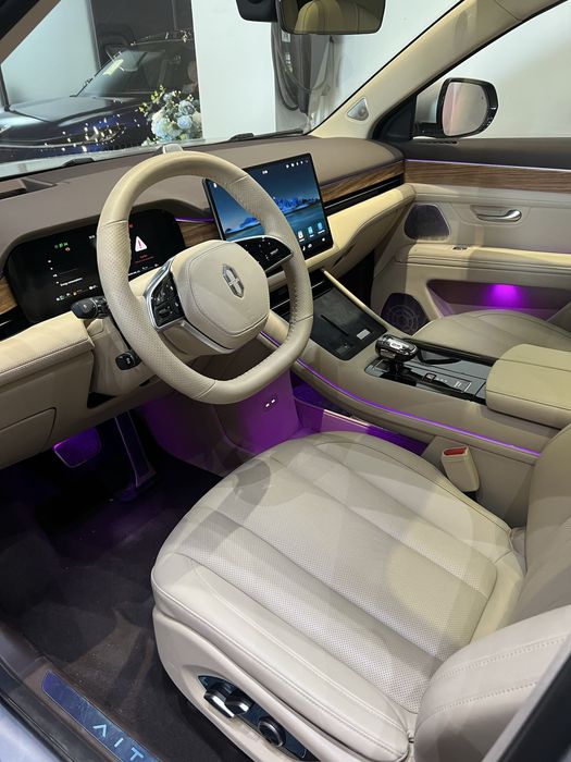 Aito m7 hybrid  1200 km