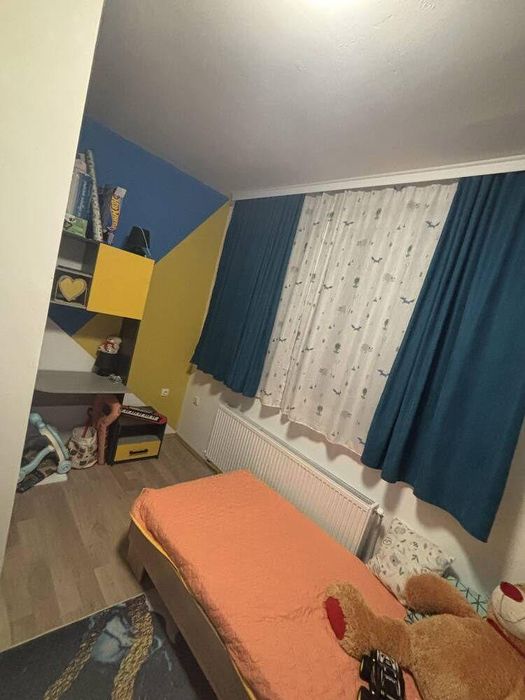 Едноетажна Къща с двор и АКТ 16 в гр. Камено