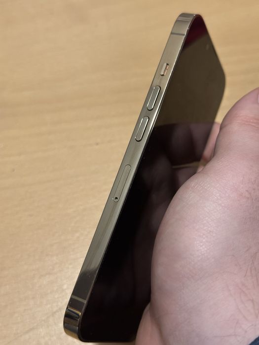 iPhone 13 Pro - Gold - 128 GB - Много запазен