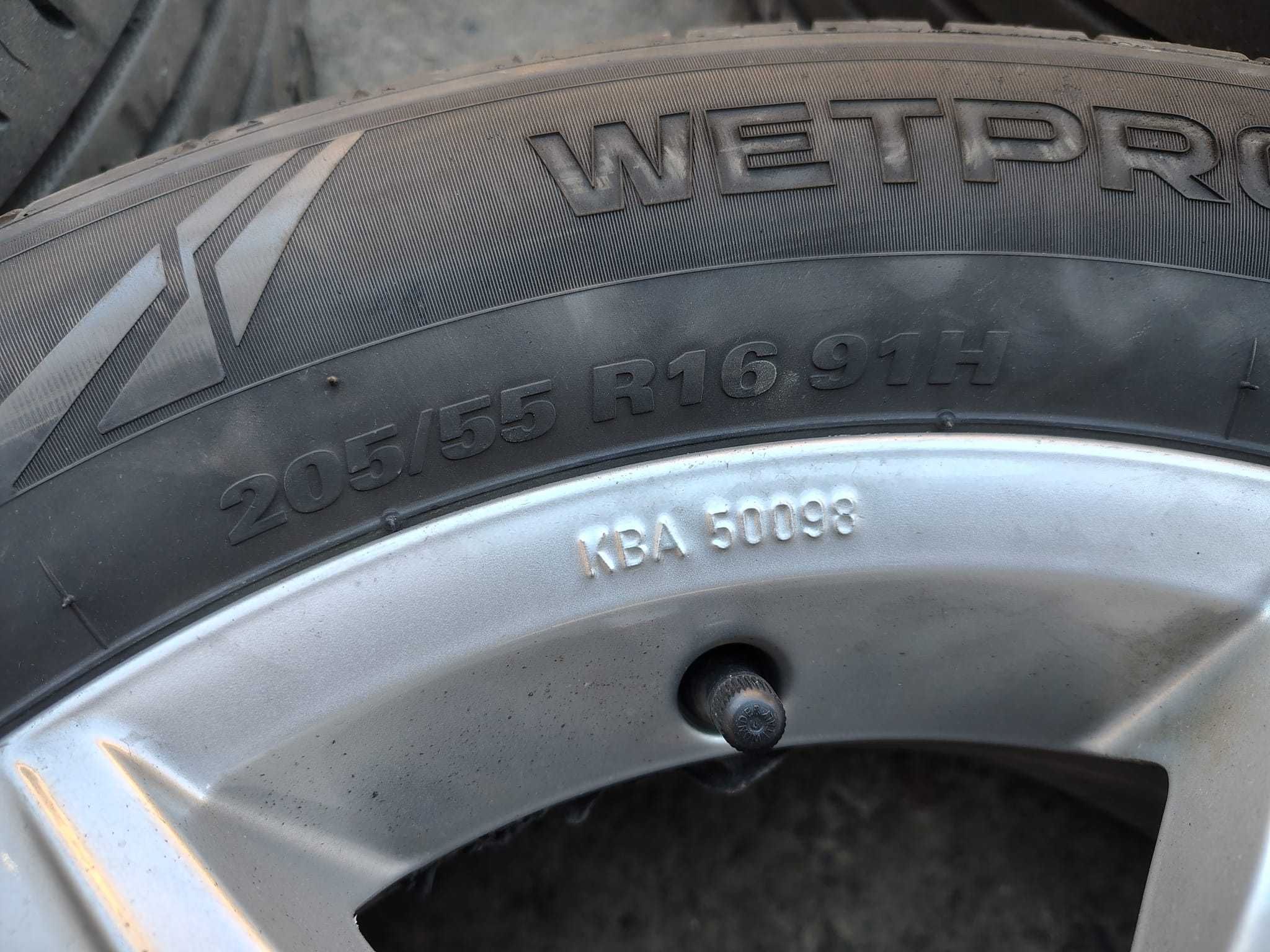 Jante ORIGINALE VW 16' + Anvelope vara NOKIAN 205/55/R16 ca noi