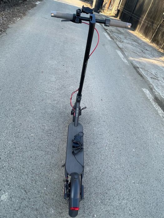 Trotineta electrica Xiaomi 4 Lite/Motor brushless 300w