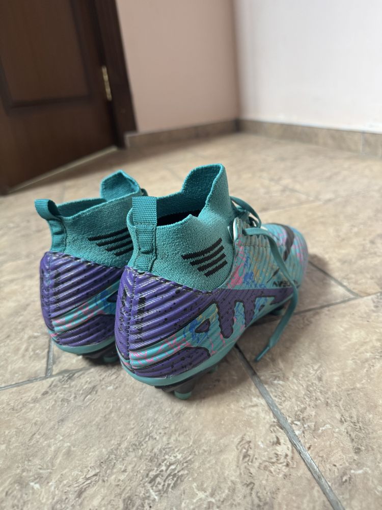 Футбольный бутса: Nike Air Zoom