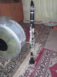 Vând clarinet CLASSIC