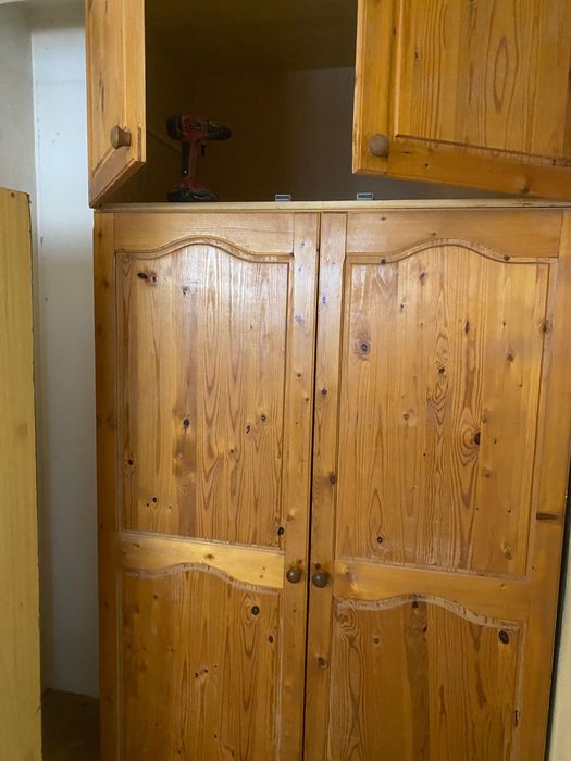 Гардероби 4 от дърво