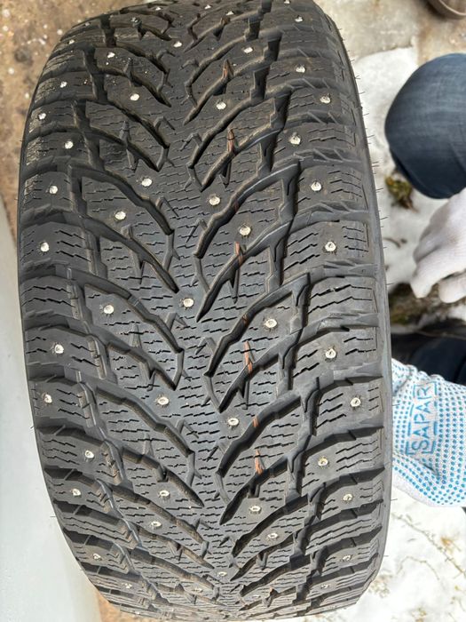 Nokian Xakapeliitta 235/45/18 шыпованный