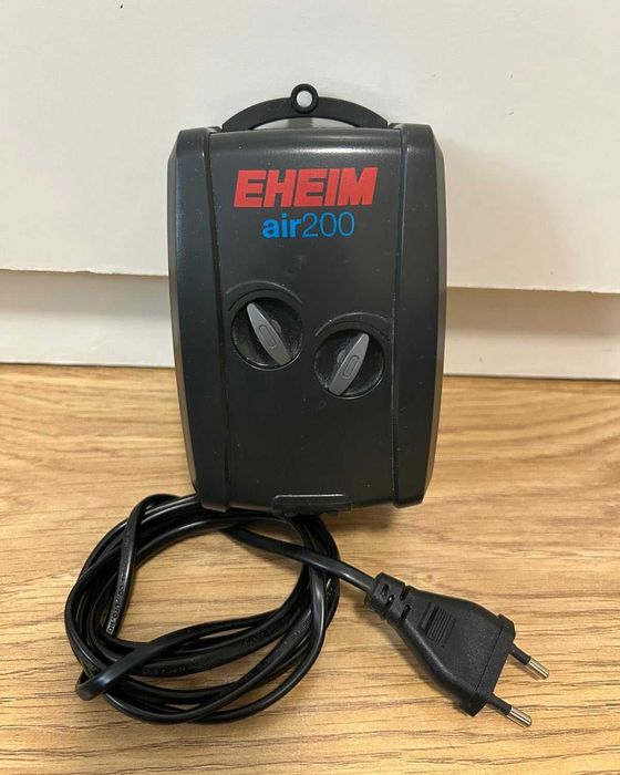 Помпи за въздух Eheim Air 100/200/400