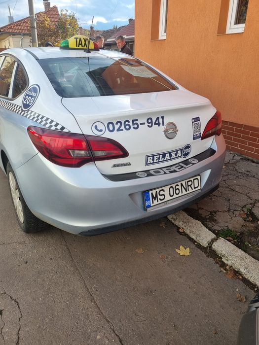 Vând Opel Astra J 2016 1.6 benzina+GPL