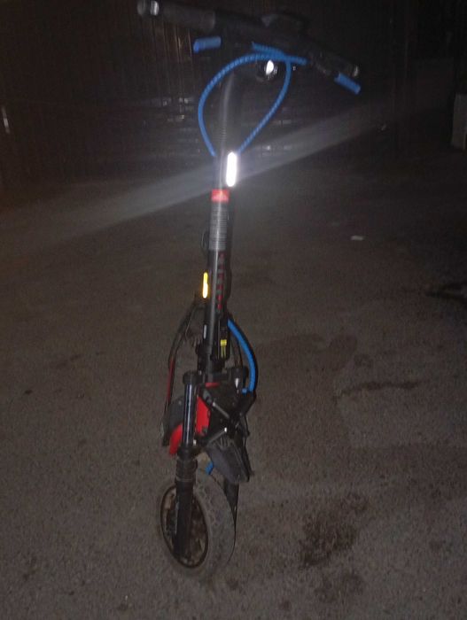 Vând trotineta electrica Ninebot Zt3 pro