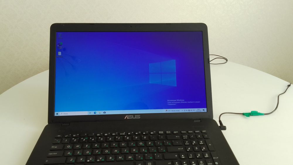 Срочно продаётся ноутбук Asus