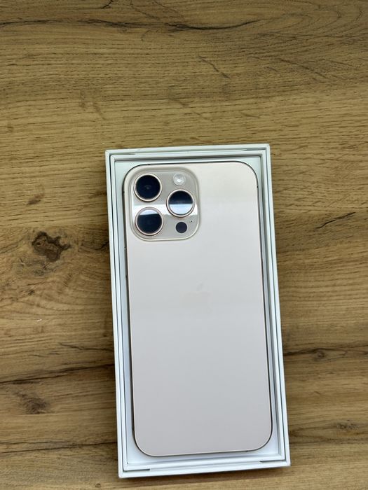 Айфон 16 про мах