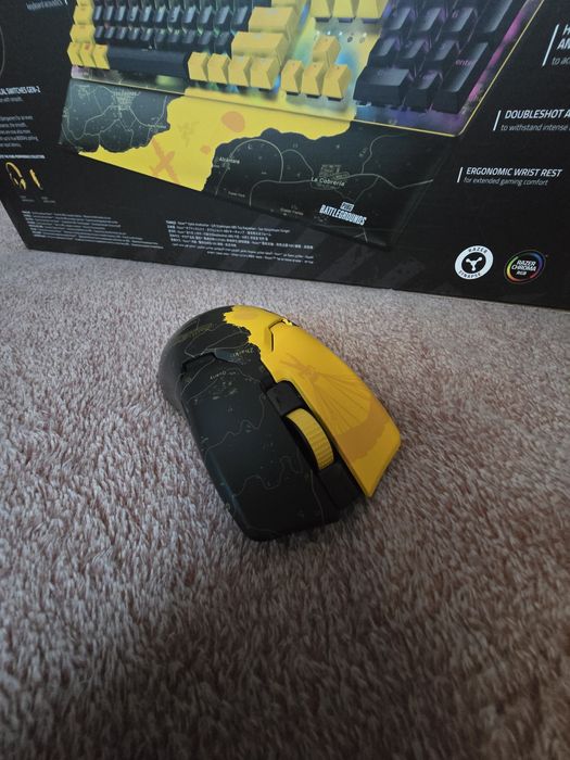 Продавам Razer клавиатура и мишка PUBG Limited Edition!