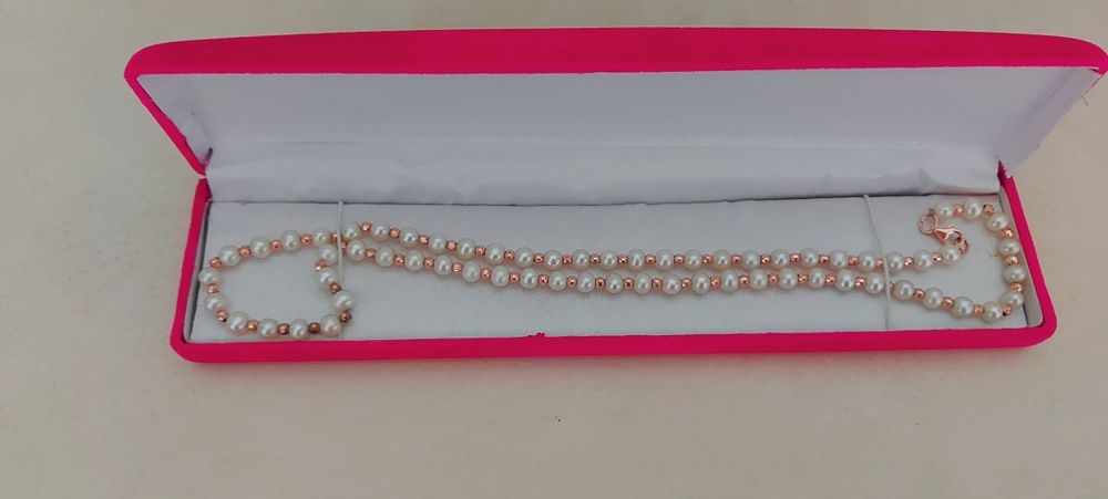 Нить жемчуга с золотом . 50 см