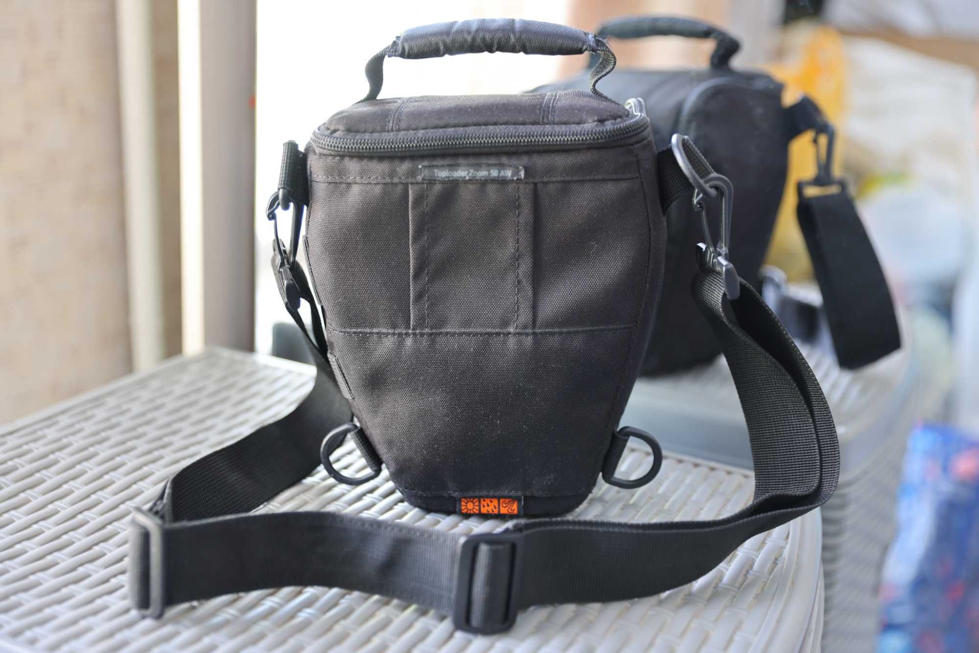 Сумка для фотокамеры Lowepro Toploader Zoom 50 AW!