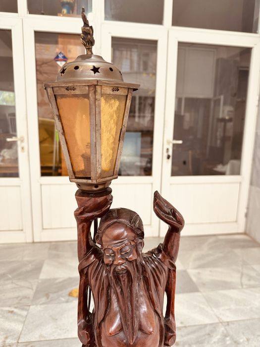 Ръчно резбована дървена лампа – ориенталски стил (ок. 1955–1970 г.)