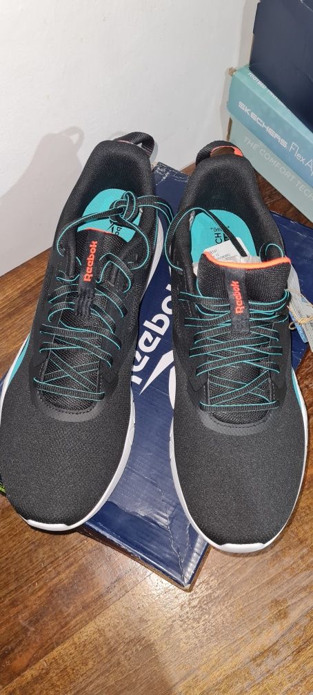 Adidasi noi cu Eticheta Reebok Flexagon force 4 . Nr 47
