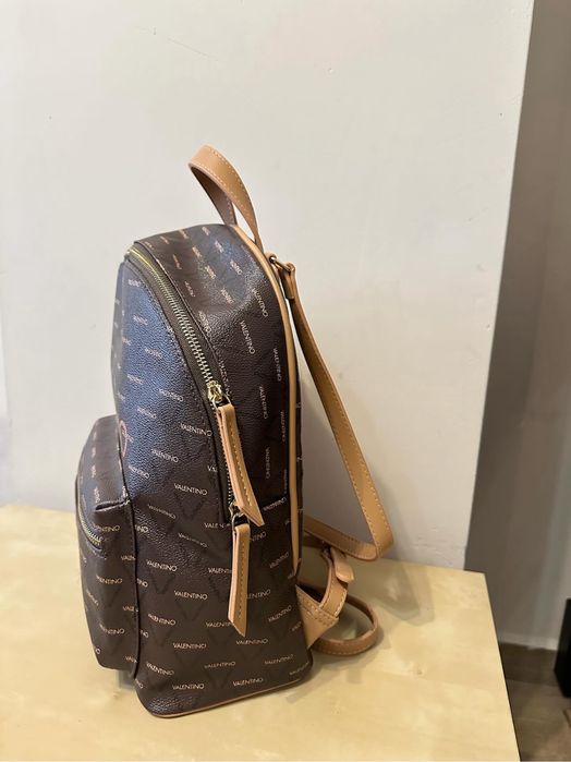 Оригинална нова дамска раница VALENTINO