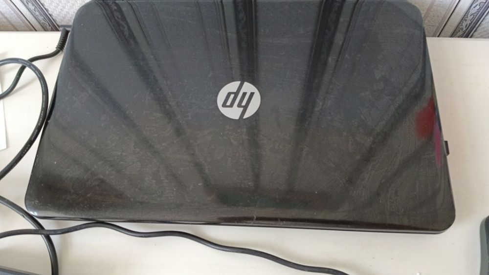 Ноутбук HP Хью́летт-Па́ккард