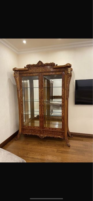 Срочно продам сервант Испания