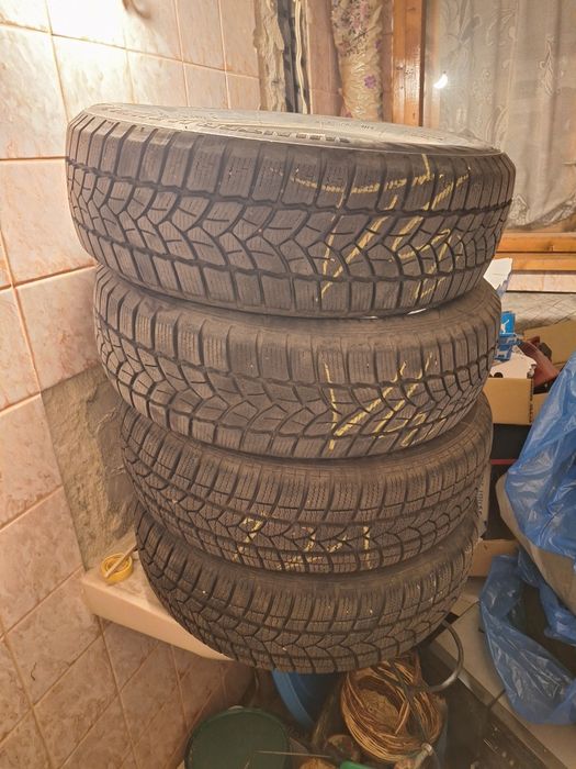 Зимни гуми 175/65 R14 – DOT 2022 – добър грайфер