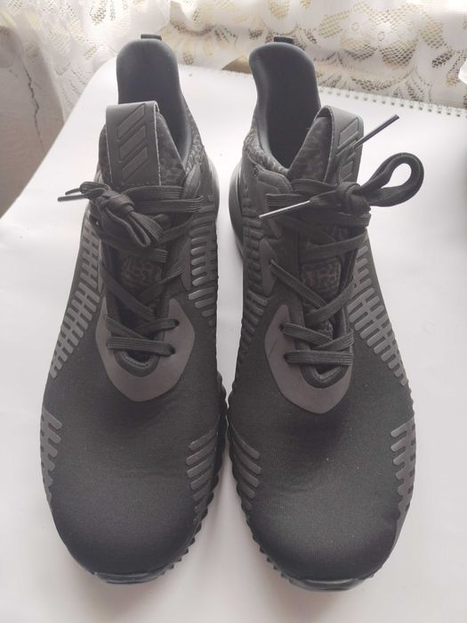 Маратонки Adidas. Чисто нови