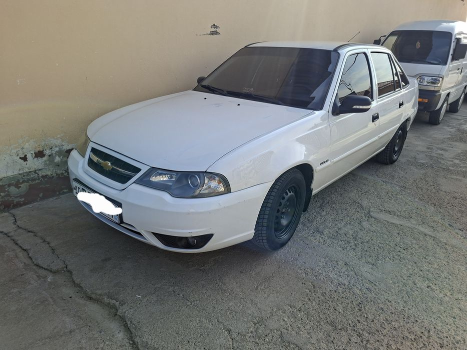 Nexia Srochna sotiladi