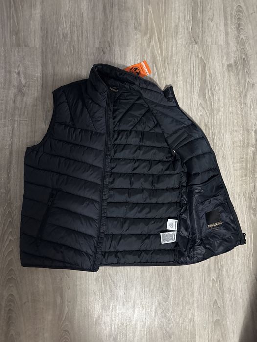 Vesta Napapijri barbati din fas