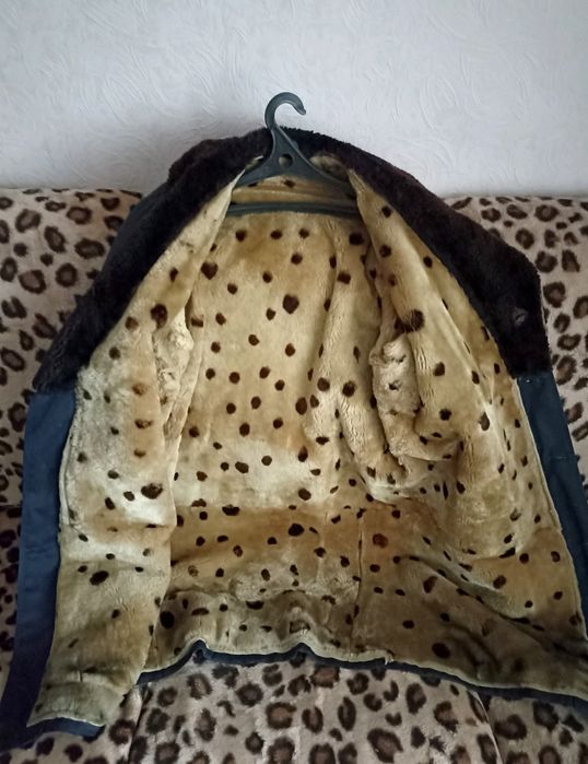 Продам зимнюю куртку, мужскую, зима, подарки, для дома.
