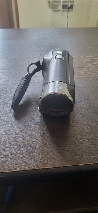 Продаю профессиональну камеру SONY  HDR - CX405