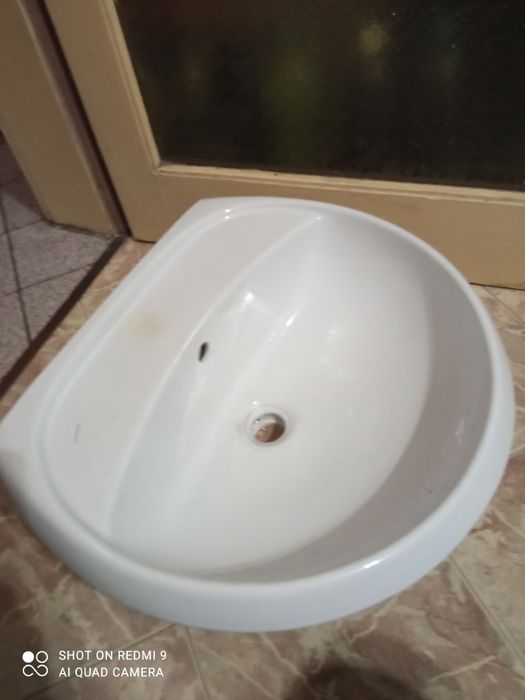 Мивка за баня, бяла