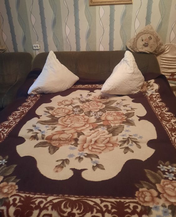 Сдам однокомнотную квартиру на против универмага