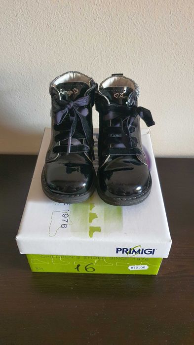 Детски боти естествен лак ест. кожа Primigi номер 24