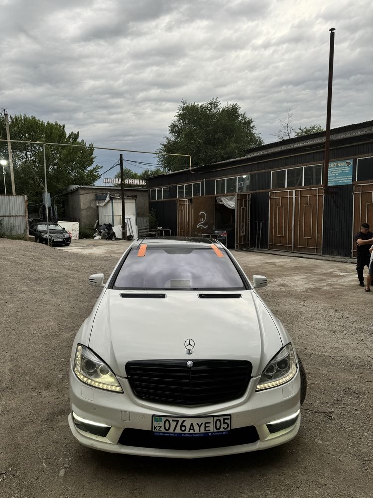 Автостекло (Лобовое) с установкой , выезная установка на дом