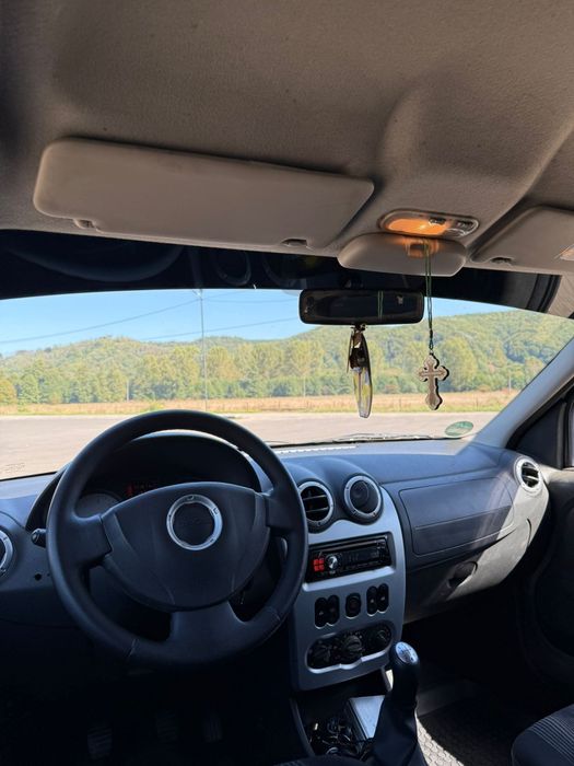 De vânzare Logan MCV,pret negociabil