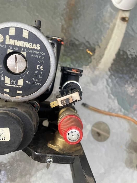 Dezmembrez centrala immergas Eolo Maior 32 KW