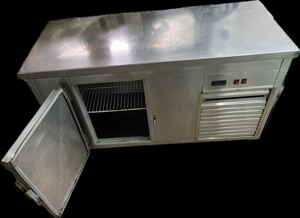 Хладилна маса за зеведение