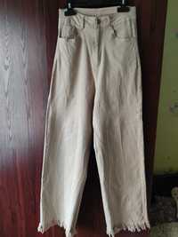 Модные бежевые брючки/джинсы на девочку 10-13 лет