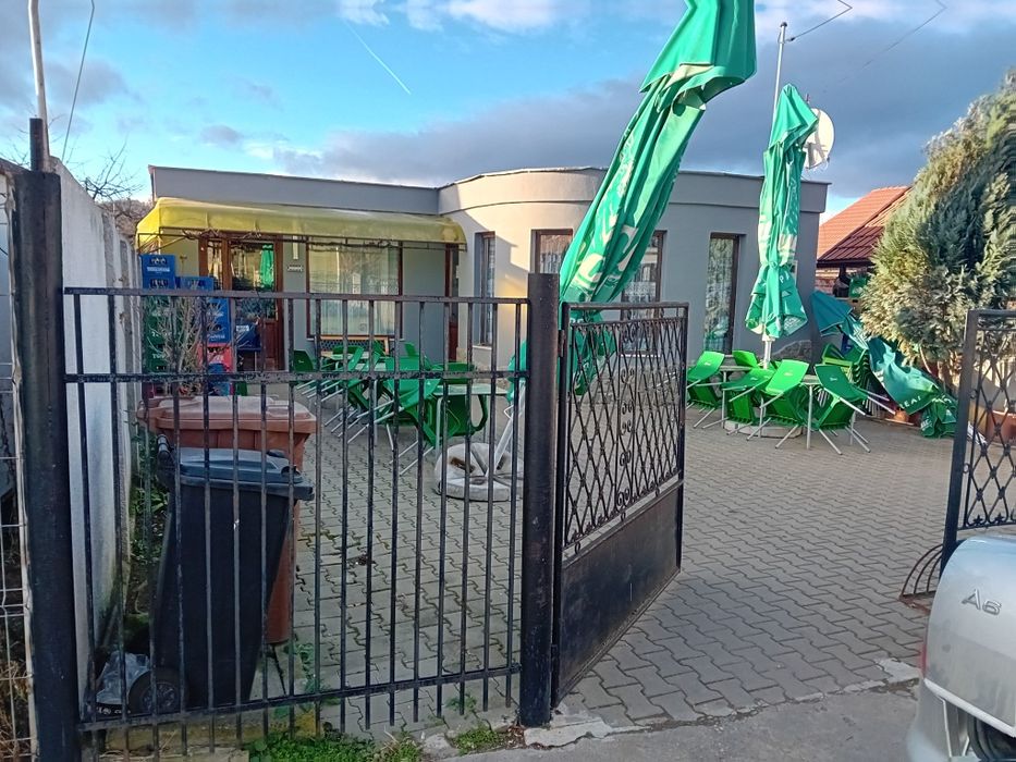 De vânzare!
Cladire construită cu posibilitate de mansardare.
Momentan