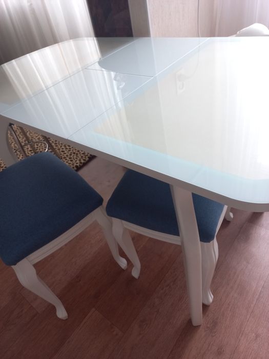 ,,продам кухонный стол