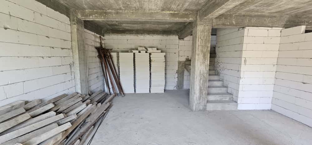 Constructii civile, amenajari, instalatii.