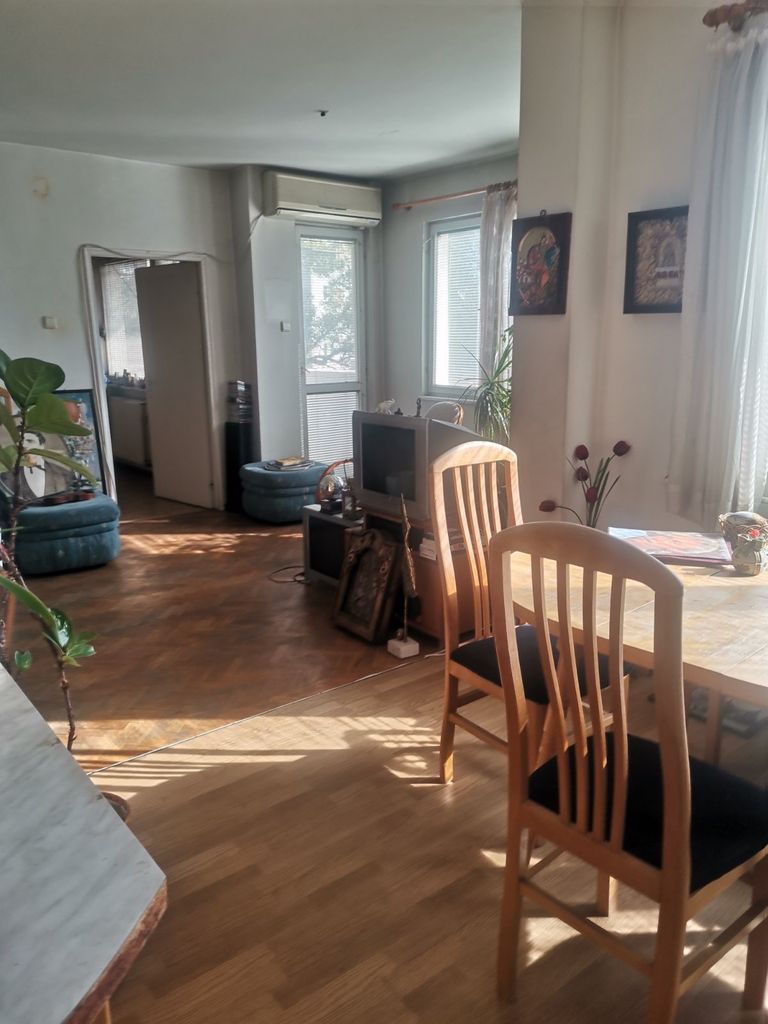 Продава се Двустаен апартамент в Плевен, Сторгозия - 75 кв.м за 1600 €/кв.м - Снимка #3