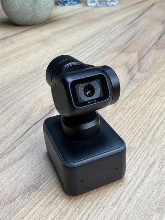 Insta 360 webcam вебкамера