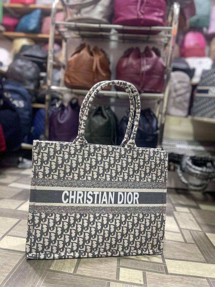 Geanta Christian Dior diferite culori