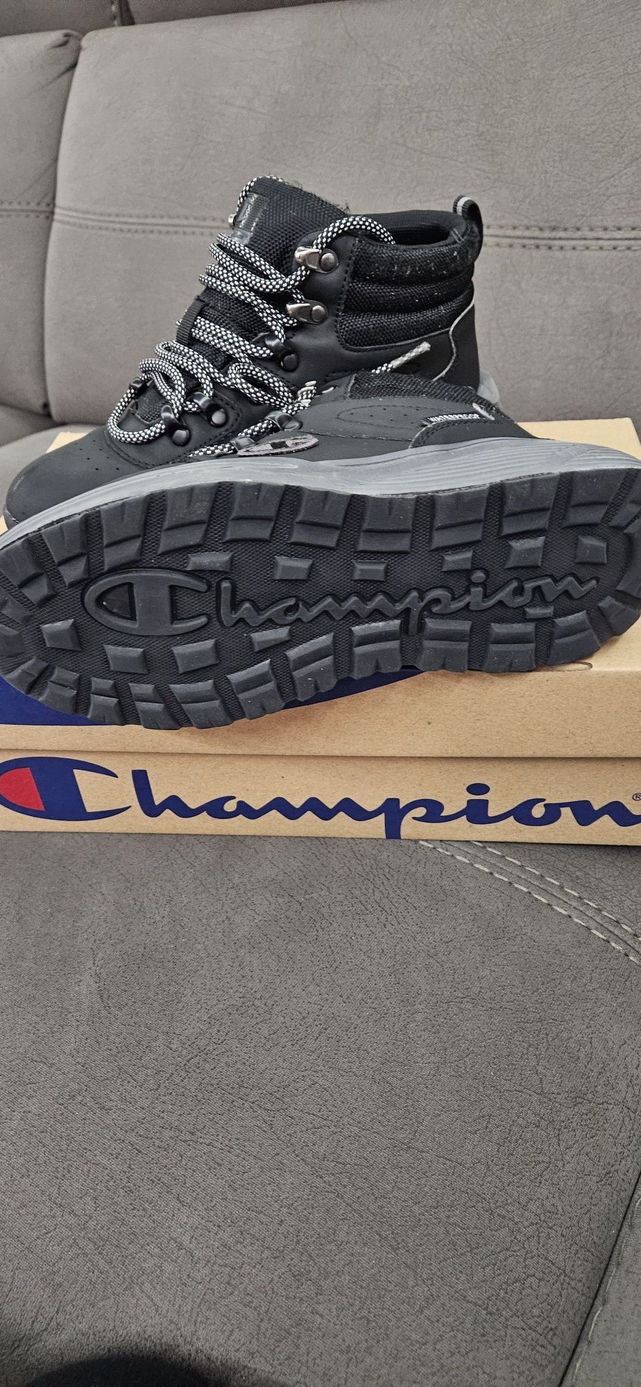 Обувки за момче Champion