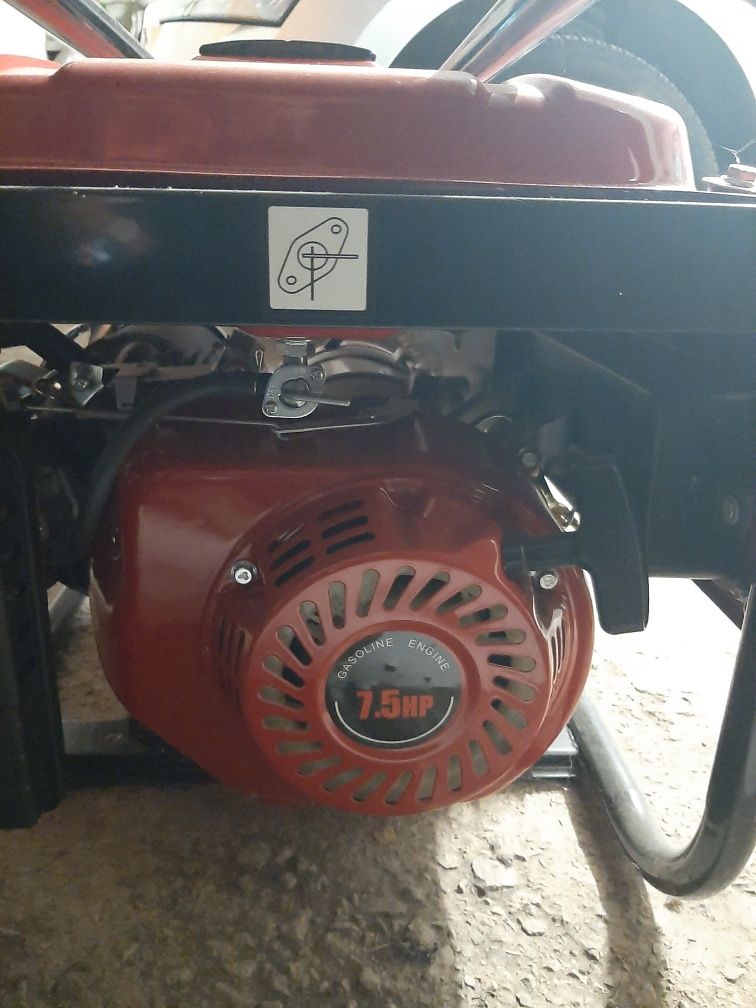 Четиритактов генератор за ток MT3500W Professional агрегат 3.5kW