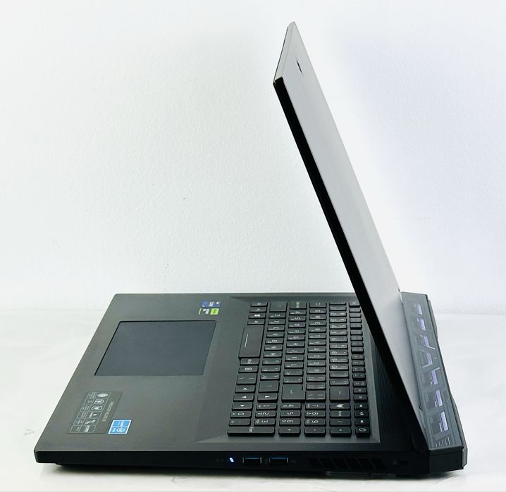 Acer Predator Helios 18 Intel Core i9-13900HX 32RAM 2TB SSD RTX 4080