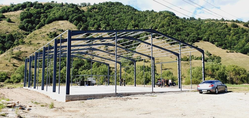 Vand hala metalica 10x15x4 livram în orice jud