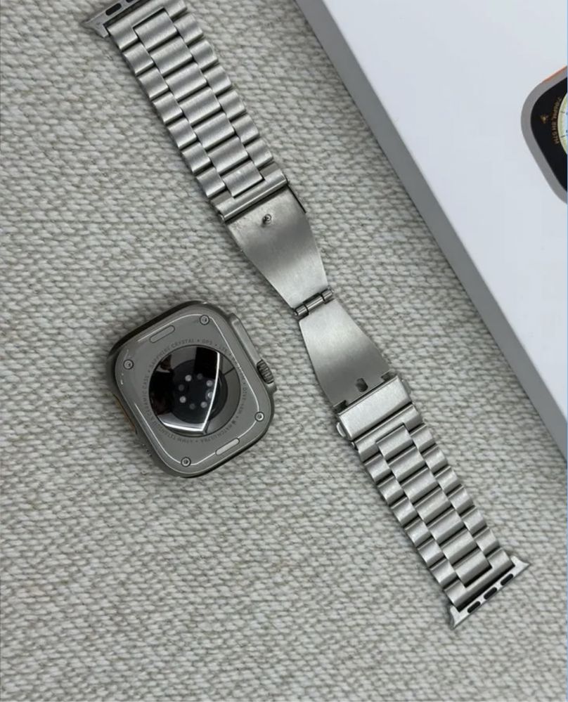 Смарт-часы Apple Watch Ultra Medium Alpine Loop серый-белый